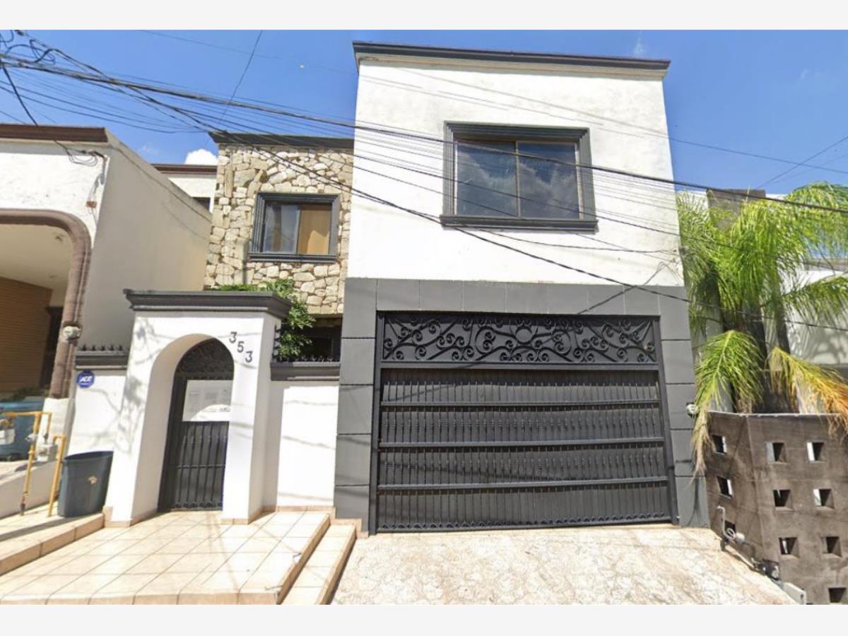 Casa en venta en Cumbres Magnolia, Monterrey — foto 1 de 8