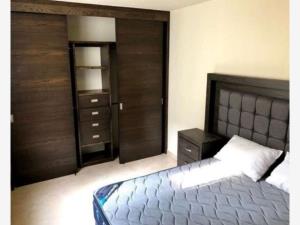 Casa en venta en Valle del Campestre, León — foto 3 de 8