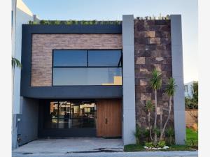 Casa en venta en Lomas de Angelópolis, San Andrés Cholula — foto 2 de 18