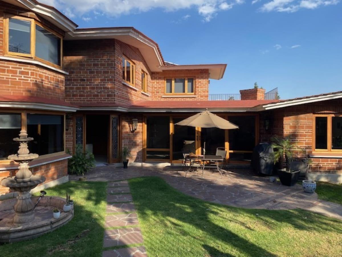 Casa en venta en Parque del Pedregal, Tlalpan — foto 1 de 24