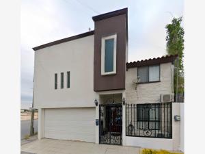 Casa en venta en La Cima, Reynosa — foto 3 de 11