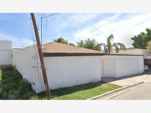 Casa en venta en Residencial Campestre la Rosita, Torreón — foto 2 de 4