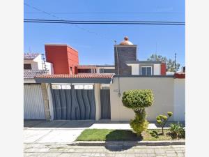 Casa en Plazas Amalucan, Puebla, Puebla