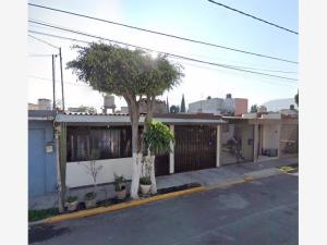 Casa en venta en Jardines de San José 1a Secc, Coacalco de Berriozábal — foto 3 de 14