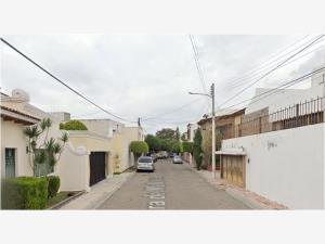 Casa en Bosques del Acueducto, Querétaro, Querétaro