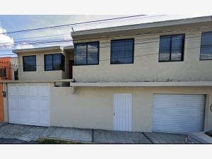 Casa en venta en La Rivera, Toluca — foto 2 de 6