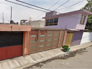 Casa en venta en Villa de las Flores 1a Sección (Unidad Coacalco), Coacalco de Berriozábal — foto 3 de 14