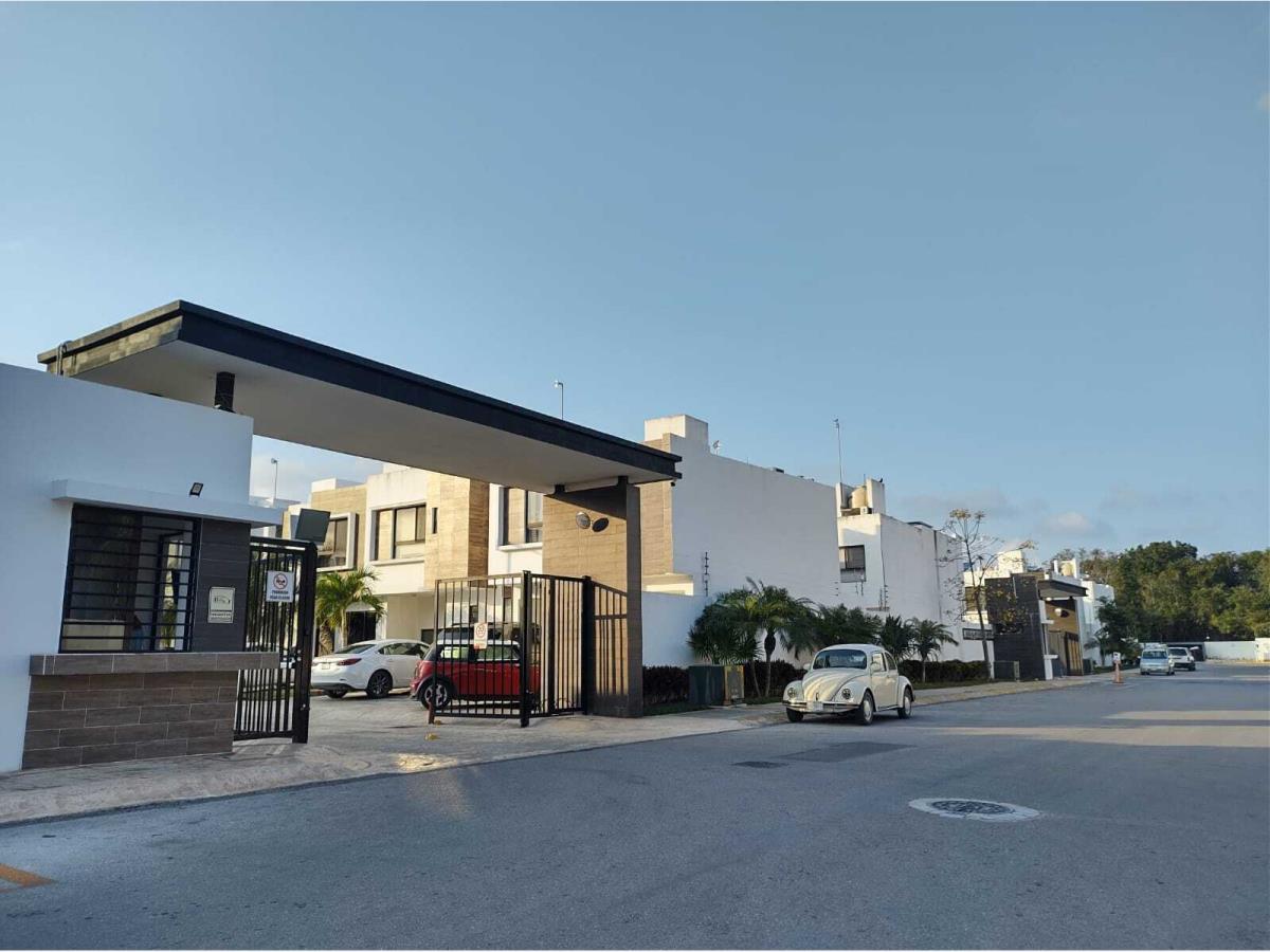 Casa en venta en Playa del Sol, Solidaridad — foto 1 de 15