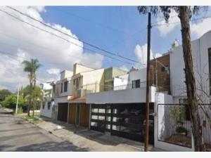Casa en venta en Bosques de La Victoria, Guadalajara — foto 2 de 5