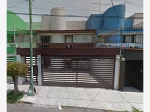 Casa en Rinconada Coapa 2A Sección, Tlalpan, Ciudad de México
