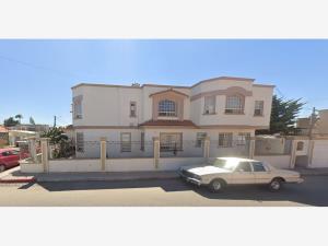 Casa en venta en Valle Dorado Sección Lagos, Ensenada — foto 3 de 4