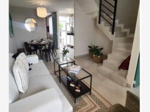 Casa en venta en Jardines de Los Naranjos, León — foto 3 de 8
