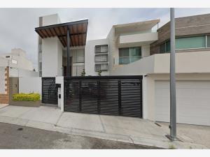 Casa en Colinas del Cimatario, Querétaro, Querétaro