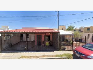 Casa en Villa Fontana, Hermosillo, Sonora