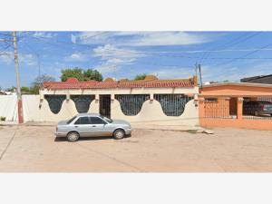 Casa en Francisco Villa, Navojoa, Sonora