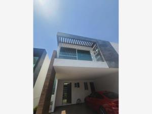 Casa en venta en Santiago Momoxpan, San Pedro Cholula, Puebla