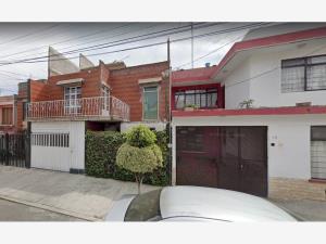 Casa en Constitucion de 1917, Iztapalapa, Ciudad de México