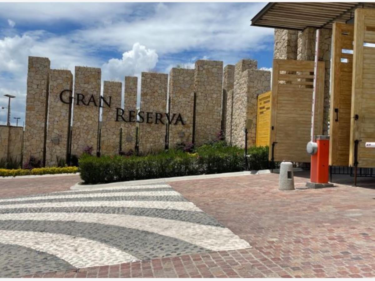 Terreno en venta en Lomas de Angelópolis, San Andrés Cholula — foto 1 de 4