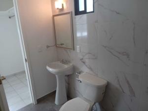 Casa en venta en Hermenegildo Galeana, Cuautla — foto 2 de 16