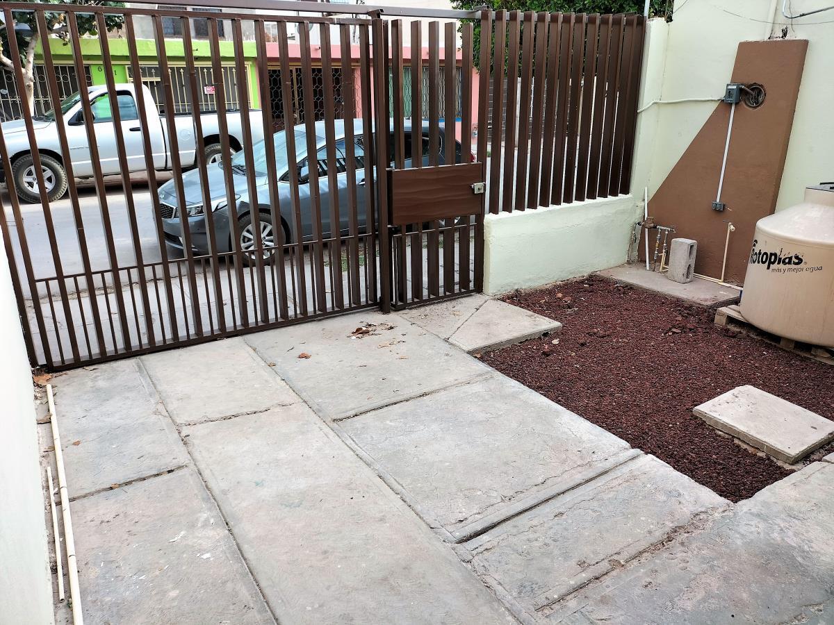 Oficina en renta en Residencial las Torres, Torreón — foto 1 de 21