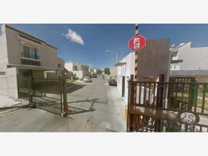 Casa en venta en Lomas del Sur, Saltillo — foto 3 de 11