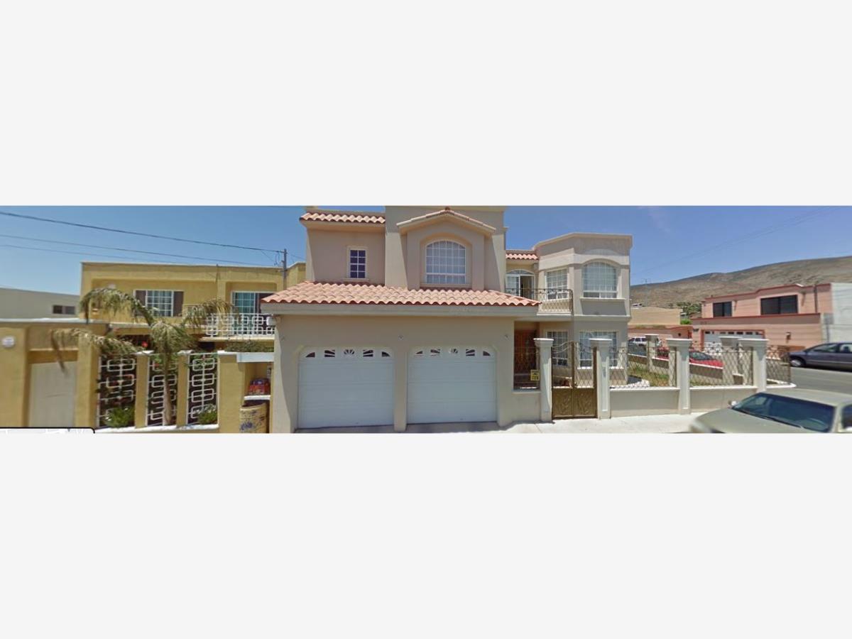 Casa en venta en Valle Dorado, Ensenada — foto 1 de 15