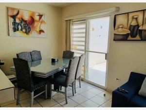 Casa en venta en Villas Centenario, Torreón — foto 3 de 14