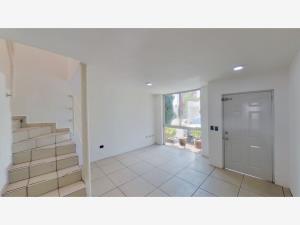 Casa en venta en Santa Cruz de las Flores, Tlajomulco de Zúñiga — foto 2 de 13