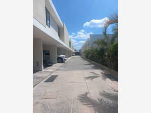 Casa en venta en Cholul, Mérida — foto 2 de 23