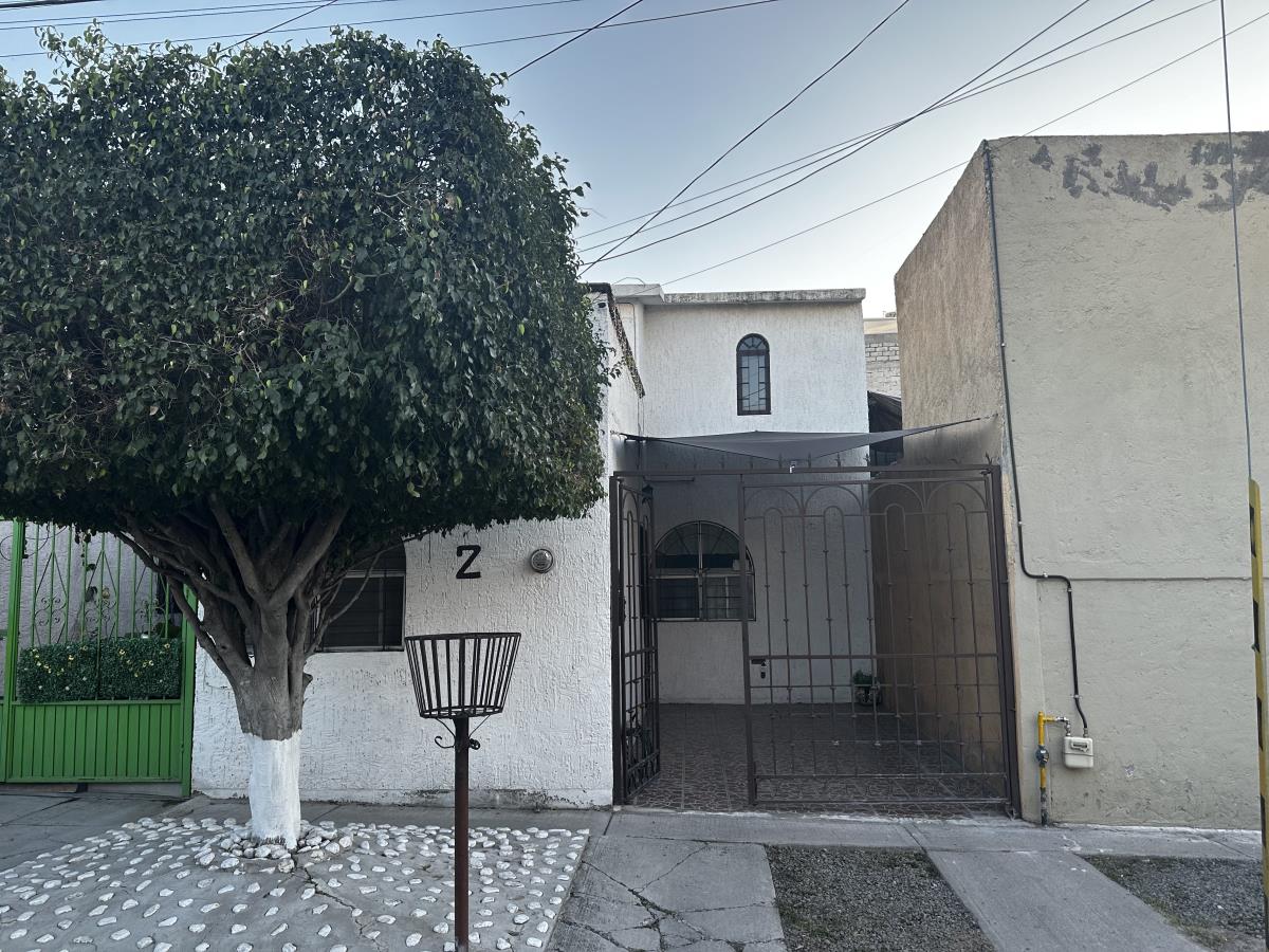 Casa en venta en El Pórtico, Corregidora — foto 1 de 32