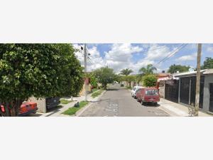 Casa en venta en Hacienda Santa Fe, Tlajomulco de Zúñiga — foto 2 de 5