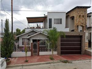 Casa en venta en El Refugio, Tecate — foto 2 de 9