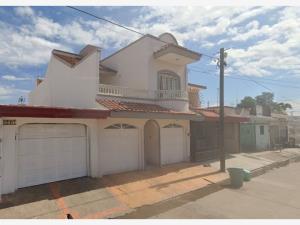 Casa en venta en Villa Satélite, Culiacán — foto 3 de 14