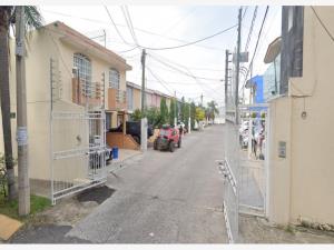 Casa en venta en Balcones de Santa Maria, San Pedro Tlaquepaque — foto 2 de 7