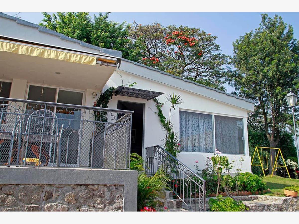 Casa en venta en Lomas de Atzingo, Cuernavaca — foto 1 de 14