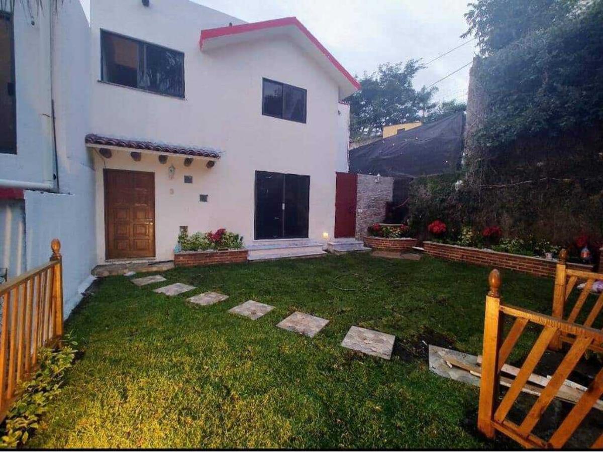Casa en venta en Palmira Tinguindin, Cuernavaca — foto 1 de 8