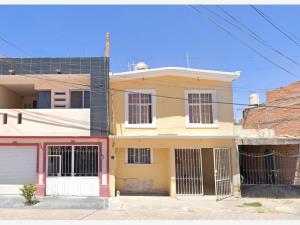 Casa en venta en Cosmos, Pabellón de Arteaga — foto 2 de 20