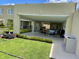 Casa en venta en San Francisco Tesistán, Zapopan — foto 3 de 15