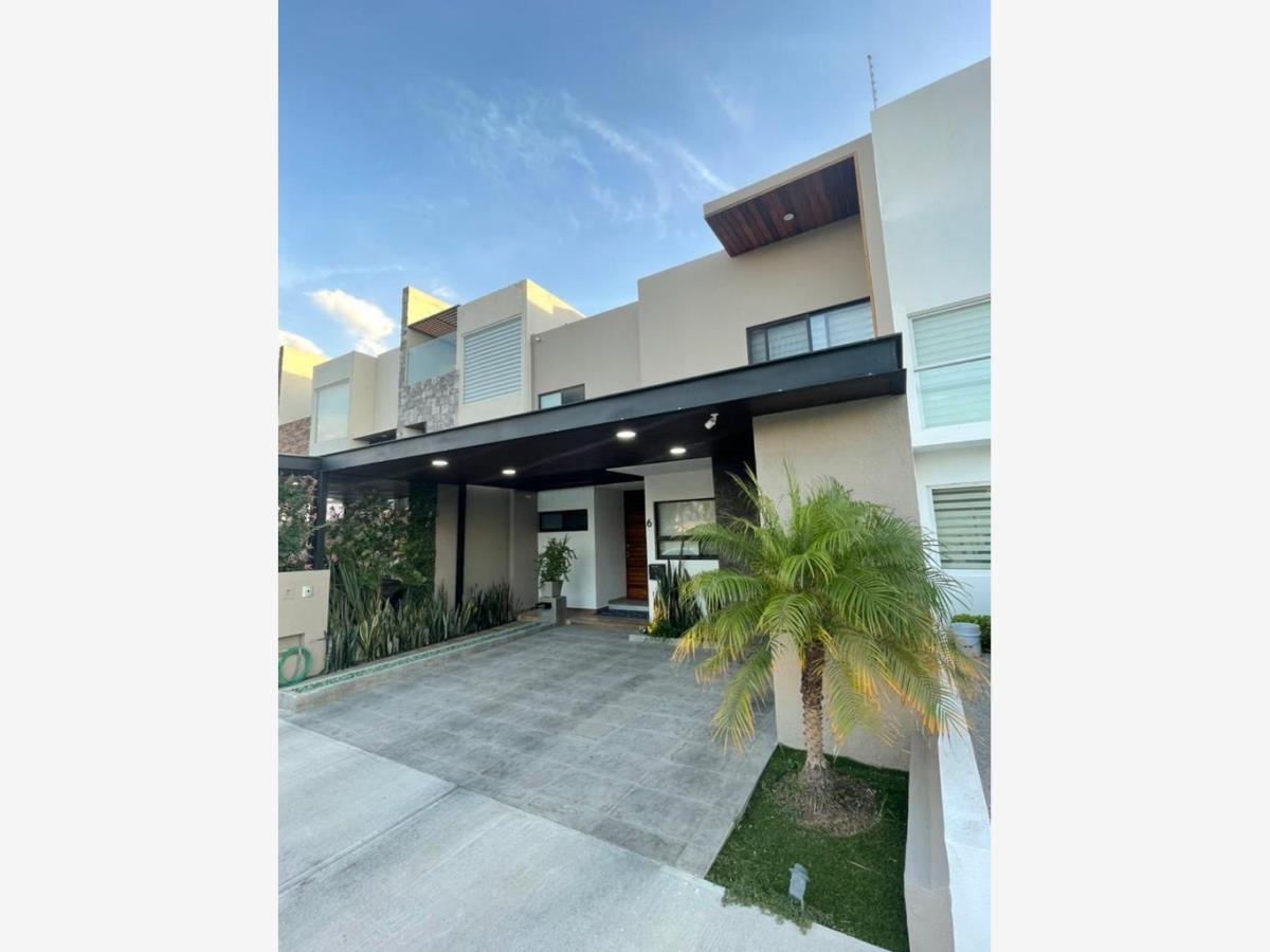 Casa en venta en Cañadas del Lago, Corregidora — foto 1 de 16