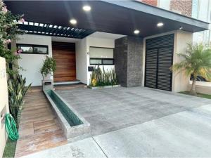 Casa en venta en Cañadas del Lago, Corregidora — foto 2 de 16