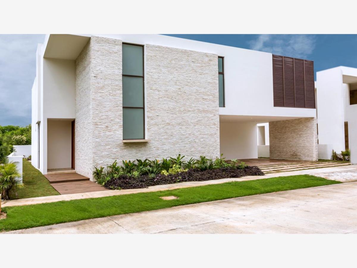 Casa en venta en Yucatán Country Club, Mérida — foto 1 de 17