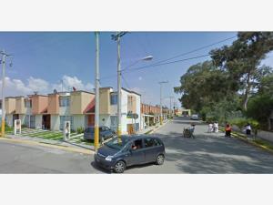 Casa en venta en Hacienda Real de Tultepec, Tultepec — foto 2 de 12
