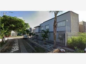 Casa en venta en Jardines Del Valle, Zapopan — foto 2 de 4