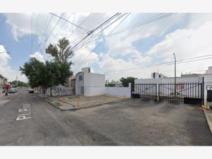 Casa en Geo Plazas, Querétaro, Querétaro