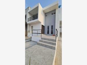 Casa en venta en Las Brisas, Tuxtla Gutiérrez — foto 2 de 24