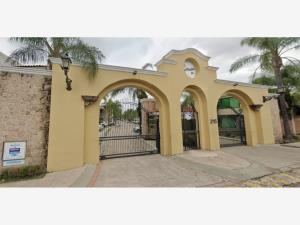 Casa en venta en Jardines de La Patria, Zapopan — foto 2 de 9