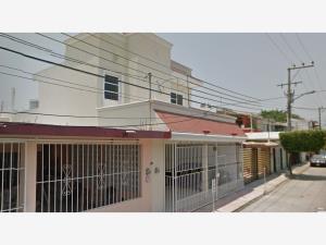 Casa en venta en Jose Pages Llergo, Centro — foto 3 de 11