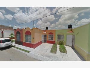 Casa en venta en Magisterial, Irapuato — foto 3 de 9