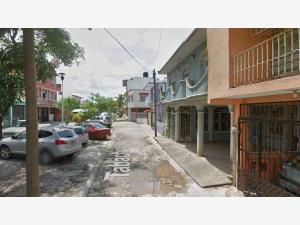Casa en venta en Heriberto Kehoe Vicent, Centro — foto 3 de 13