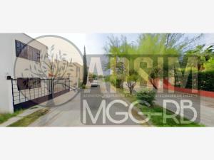 Casa en venta en La Amistad, Torreón — foto 2 de 45